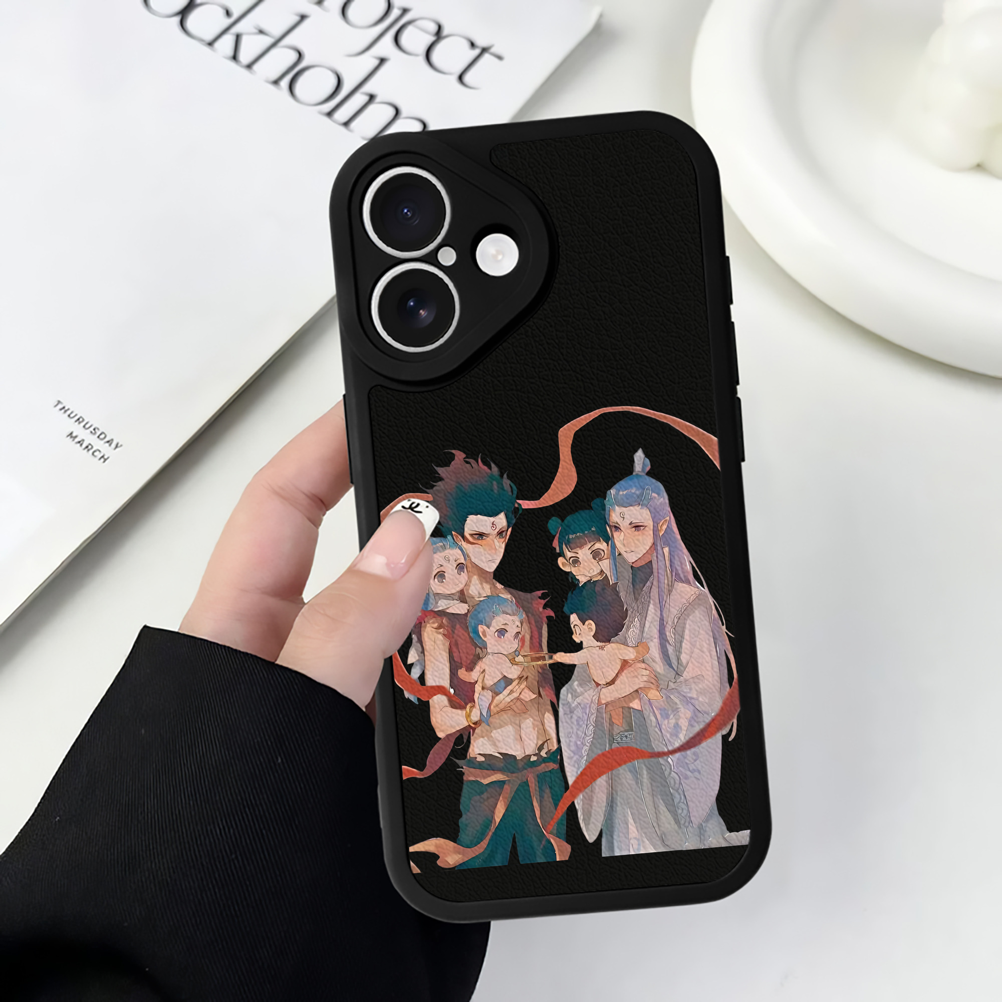 （画像用） Ne Zha 2 ナタ 魔童の大暴れ 【iPhone 16シリーズ対応】シリコンスマホケース（レザー調） 材質：シリコン